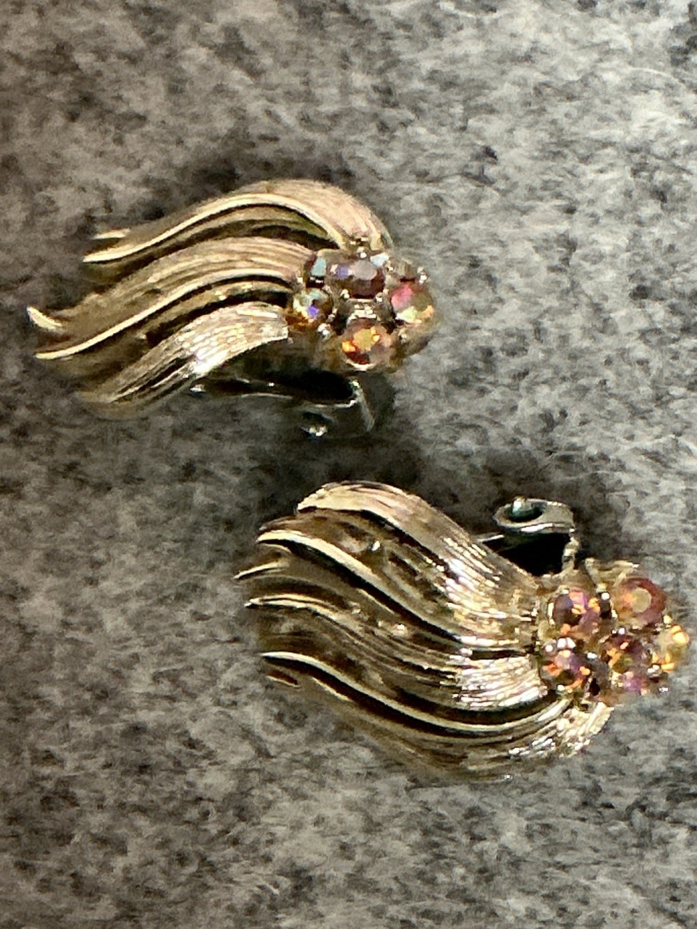 Lisner vintage Floral AB Crystal Clip-On Earrings